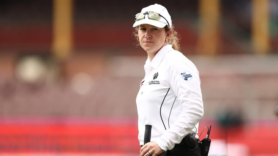 Claire Polosak, Female umpire in Test cricket,