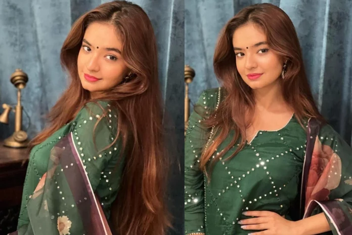 Anushka Sen dresses up in green kurta-set and floral dupatta