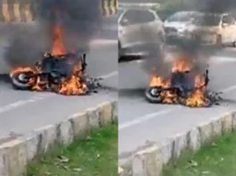 Viral Video Future or end Another electric bike catches fire in Noida; Rider jumps to save his life