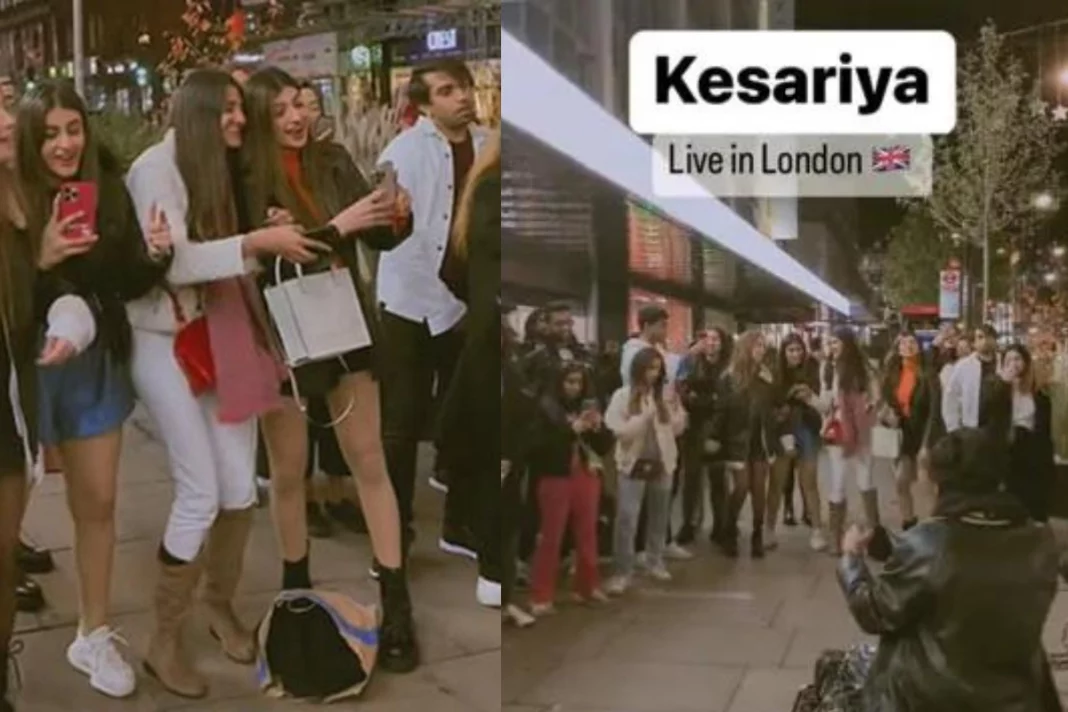 Viral Video Bollywood across the world ! People groove as man sings 'Kesariya' on London streets; Harsh Goenka shares clip