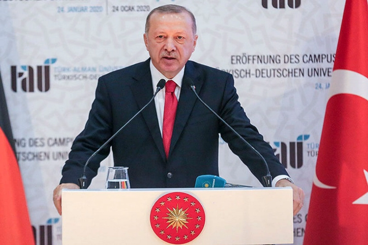 Erdoğan’ın rakibini siyasetten men etme girişimi Türkiye’de tepkiye yol açtı.
