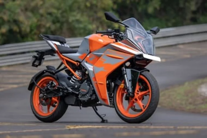 KTM RC200