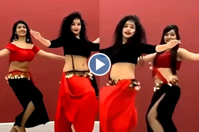 girls dancing on chunari chunari