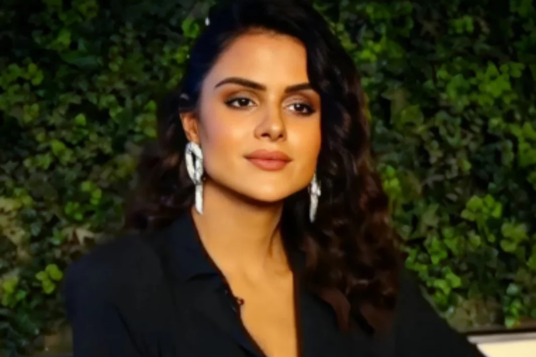 Priyanka Chahar Choudhary sister