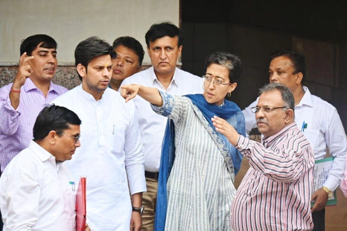 Continuing her school visits, Education Minister Atishi inspects another magnificent Kejriwal Government School being constructed in Sangam Vihar