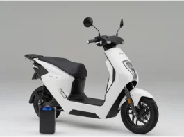 Honda Em1e: Honda's first electric scooter launched, offers an amazing design and detachable batteries, all you must know