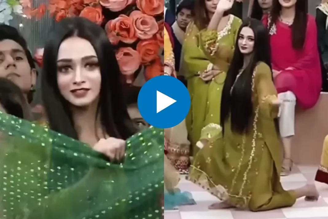 Pakistani Girl Dance