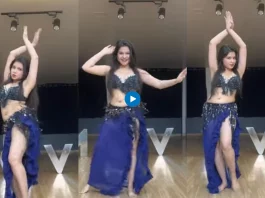 Girl belly dancing on the iconic 'Khwab Dekhe'