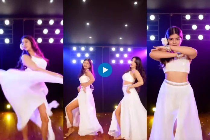 Girl's dancing on 'Do dhari talwar'