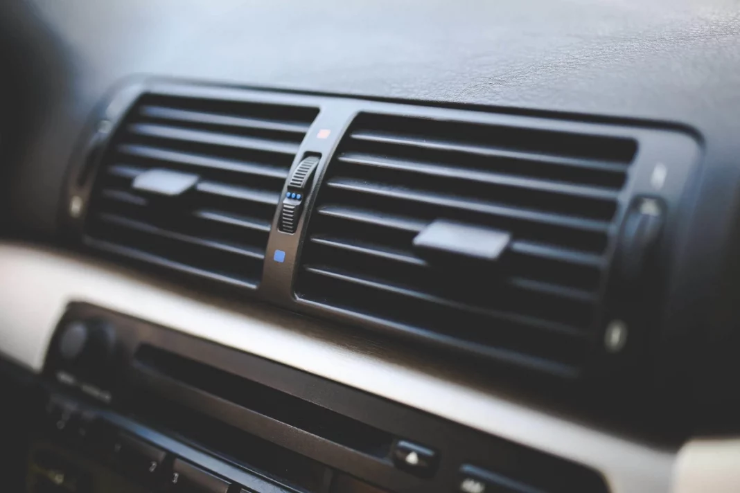 5 Simple Ways to Make you car AC cool efficiently in this scorching heat, Do Read