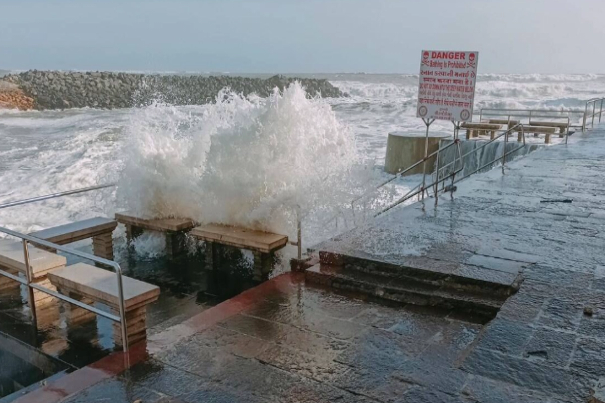 Extremely Severe Cyclone Biparjoy Approaches Gujarat Coast, Villages Evacuated, Preparations Intensify