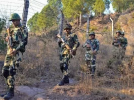 Army personnel patrol LoC fencing are in Jammu and Kashmir's