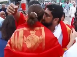Om Raut kissing Kriti Sanon