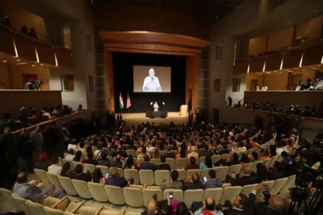 PM Modi new ease in H-1B visa for Indians in America.