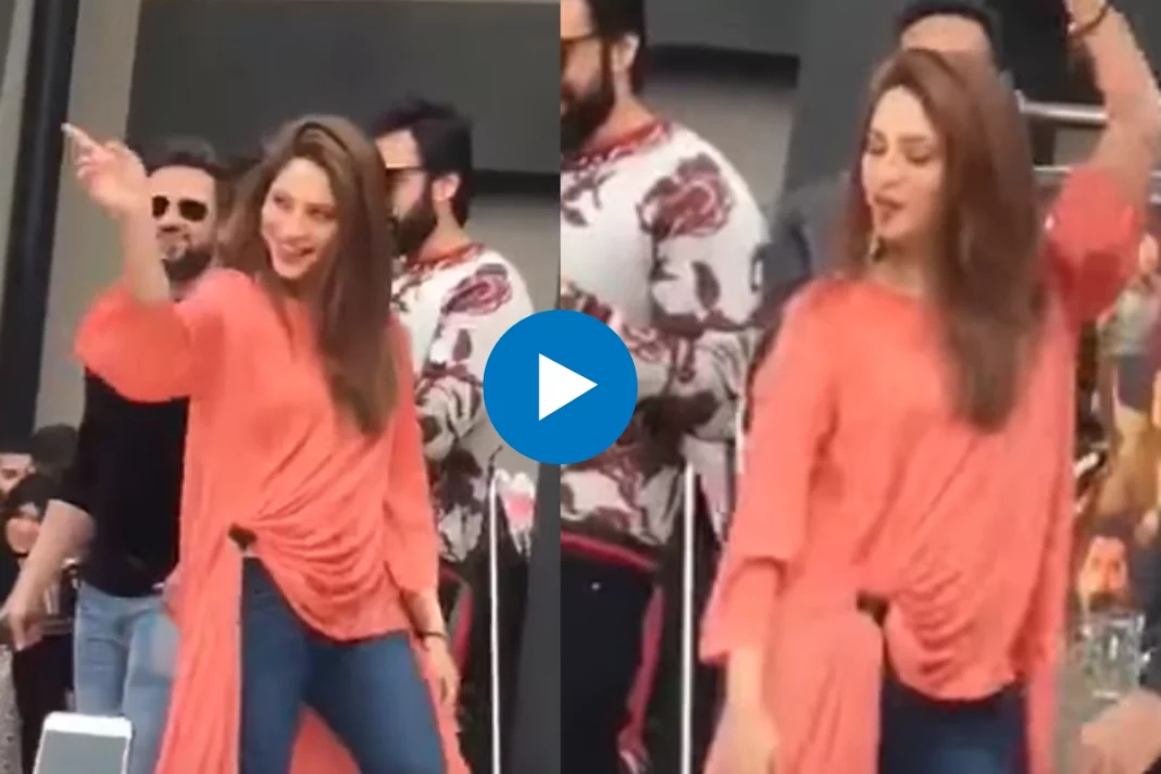 Pakistani Dance Video