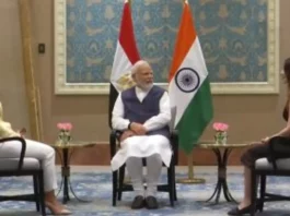 Prime Minister Modi meets top Yoga teachers in Egypt