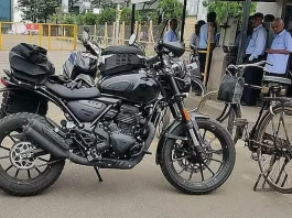 Bajaj Triumph Scrambler 350
