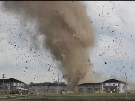 Storms have claimed at least 3 lives in US till now.