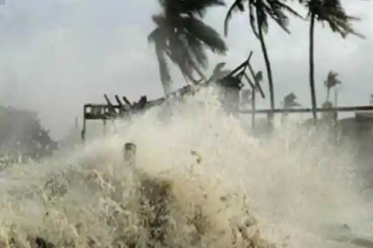 Rajasthan News: Buildings, Cars, Property damaged by strong winds