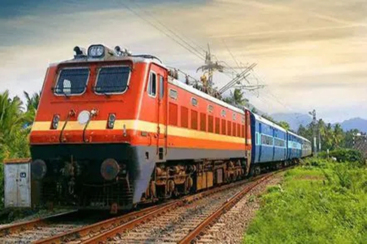 Rajasthan News: Cyclone Biparjoy wreaks havoc, train services hit, life thrown out of gear