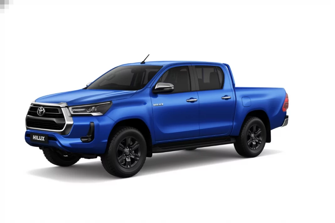 Toyota Hilux gets a massive discount of THIS much for a limited period of time, Do read if you are planning to buy one
