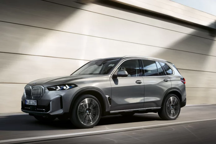 BMW X5 BMW X5 launched in India for THIS much, offers opulent features and design, All you must know