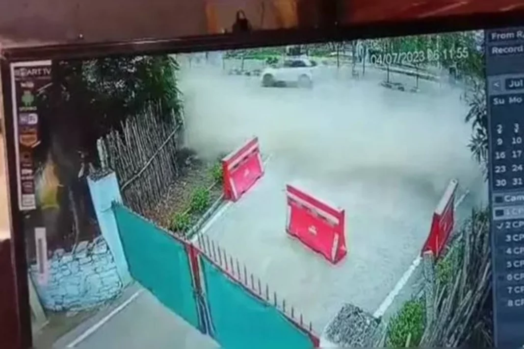 The car crash claimed three lives.