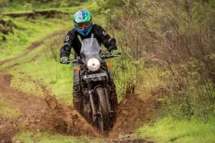 Royal Enfield Himalayan 450 goes off-roading, expected to launch very soon, all details here