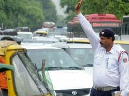 Traffic Rules: Can a policeman fine you without providing a receipt? All you must know