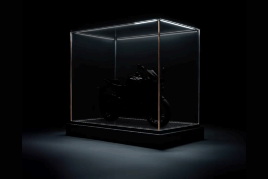 Hero Karizma XMR Teased ahead of the official launch in India, all you must know