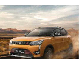 2024 Mahindra XUV300