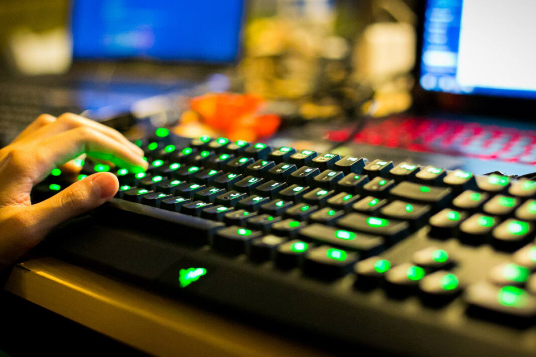 Indian Government mandates offshore online gaming companies to register their business, Details