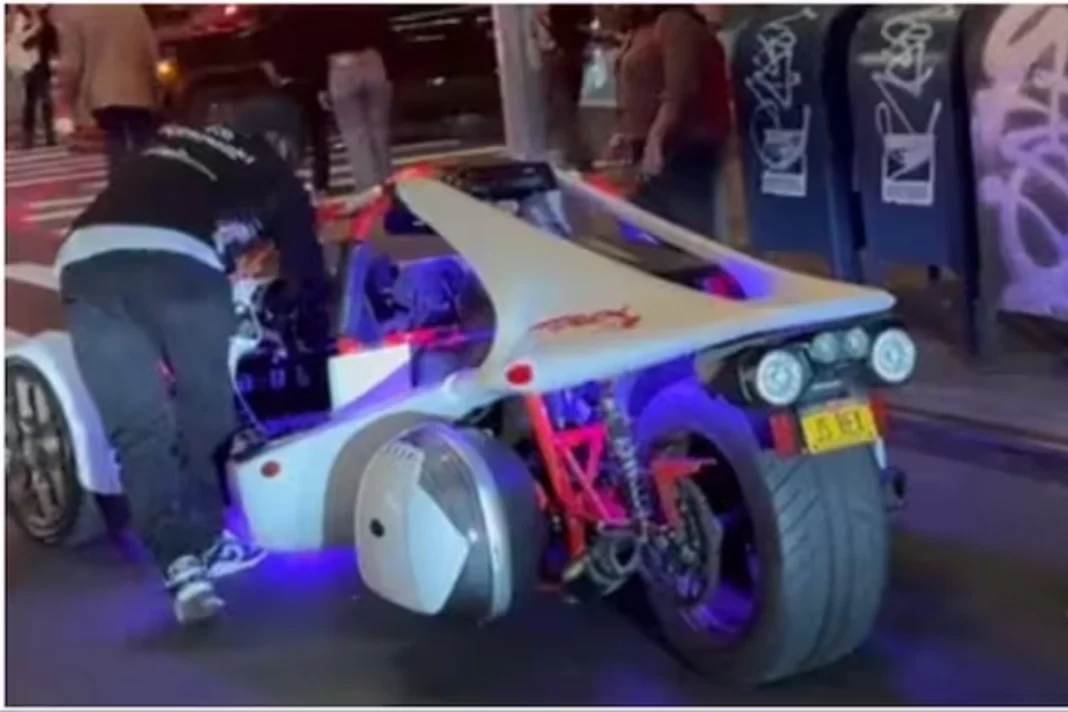 Anand Mahindra spots a unique three-wheeler in Manhattan, Take a look at it here