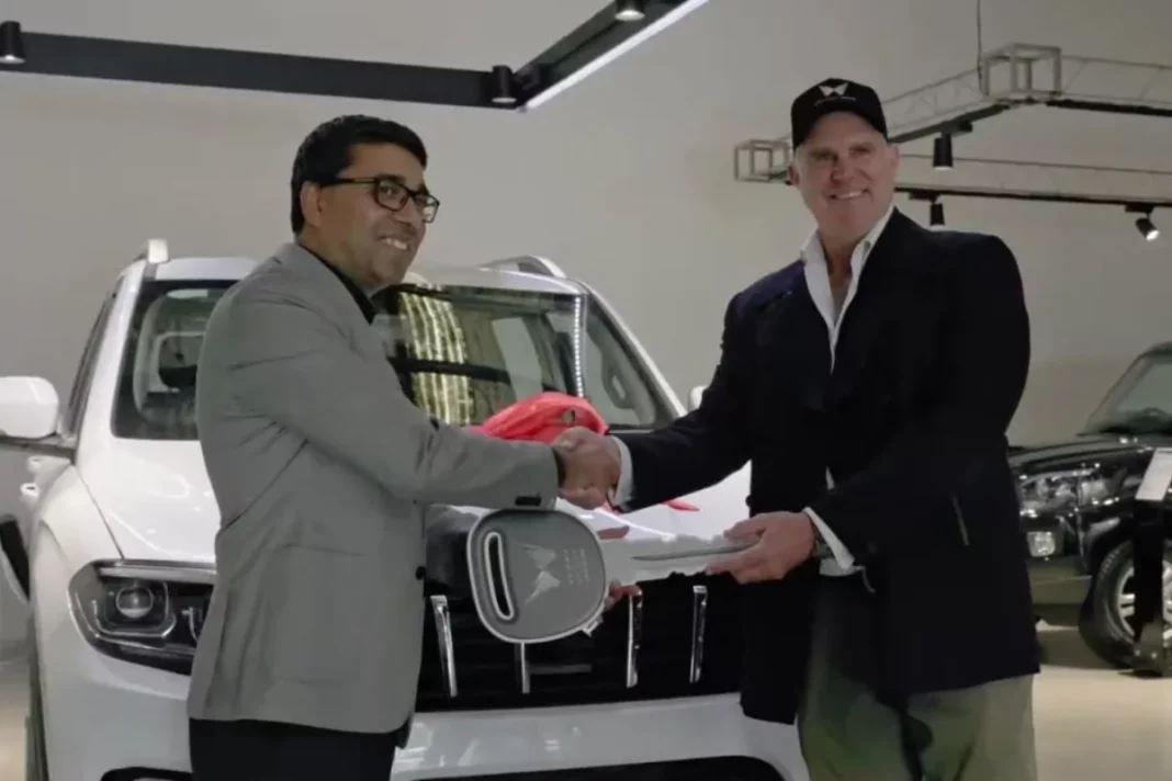 Former Cricketer Matthew Hayden buys a brand new white Mahindra Scorpio N, Details