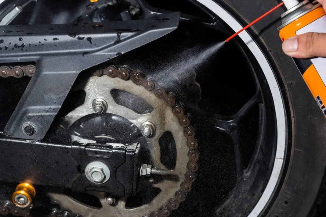 Bike Care Tips: How to clean and lubricate your chain at home, Do Read