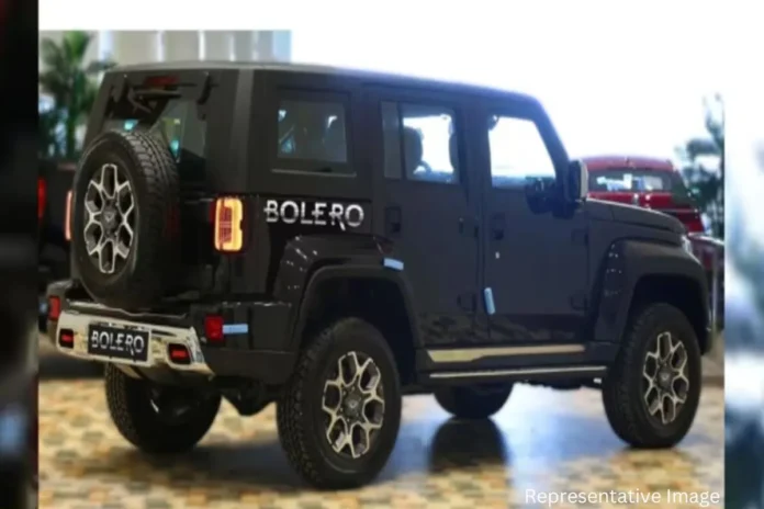 Mahindra 9 Seater Bolero