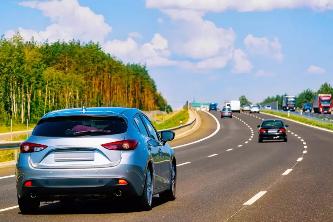Car Driving Tips: Top 5 Tips you must follow while driving on the highway, Do Read