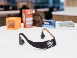 AiSee: An AI-powered device that lets visually impaired users see, Check Out