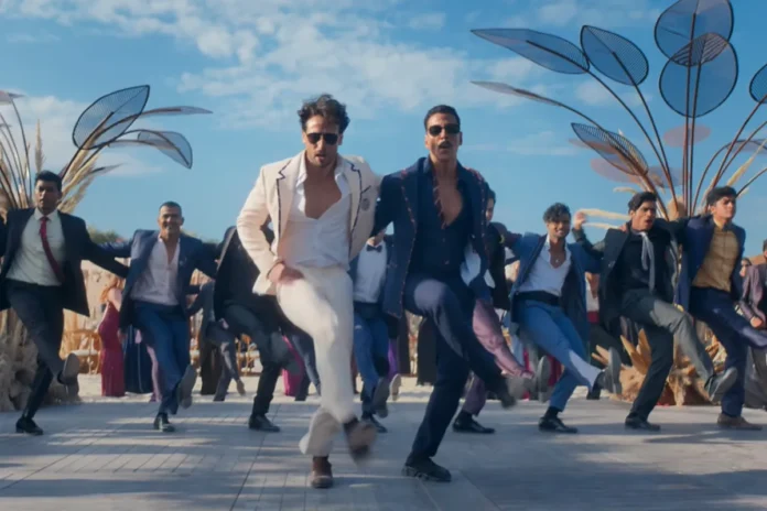 Bade Miyan Chote Miyan Song Mast Malang Jhoom Bade Miyan Chote Miyan Song Mast Malang Jhoom