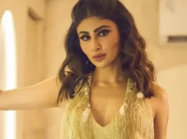 Mouni Roy (3)