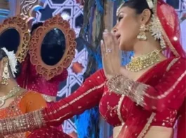 Mouni Roy (4)