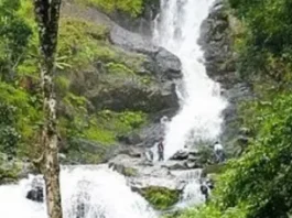 Waterfalls (11)