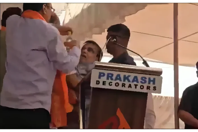 Nitin Gadkari Faints