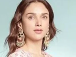 Aditi Rao Hydari (8)