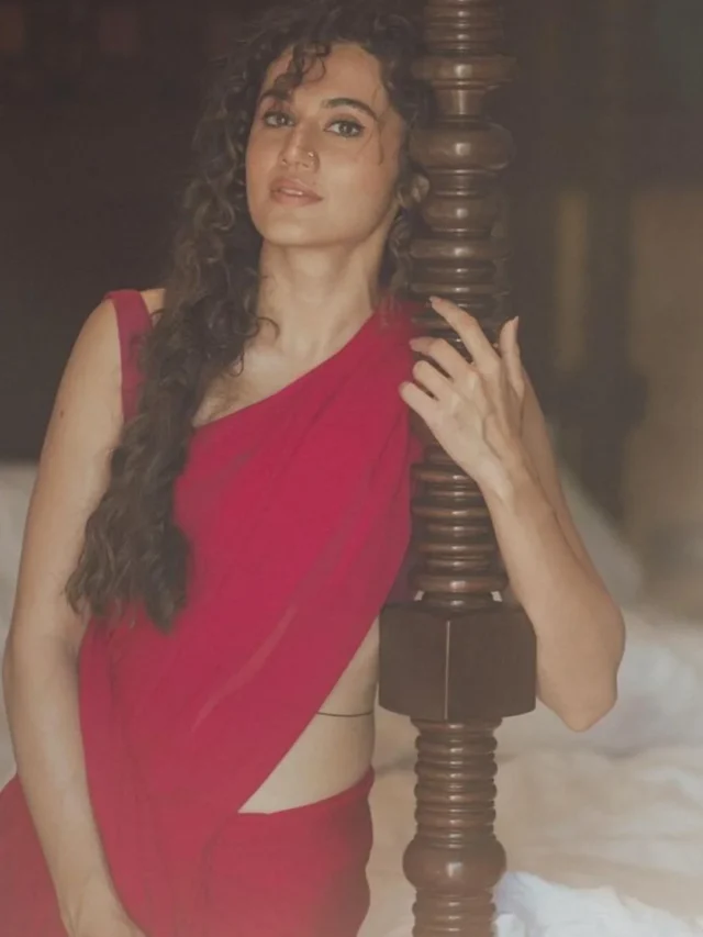 Taapsee pannu red saree photos (8)