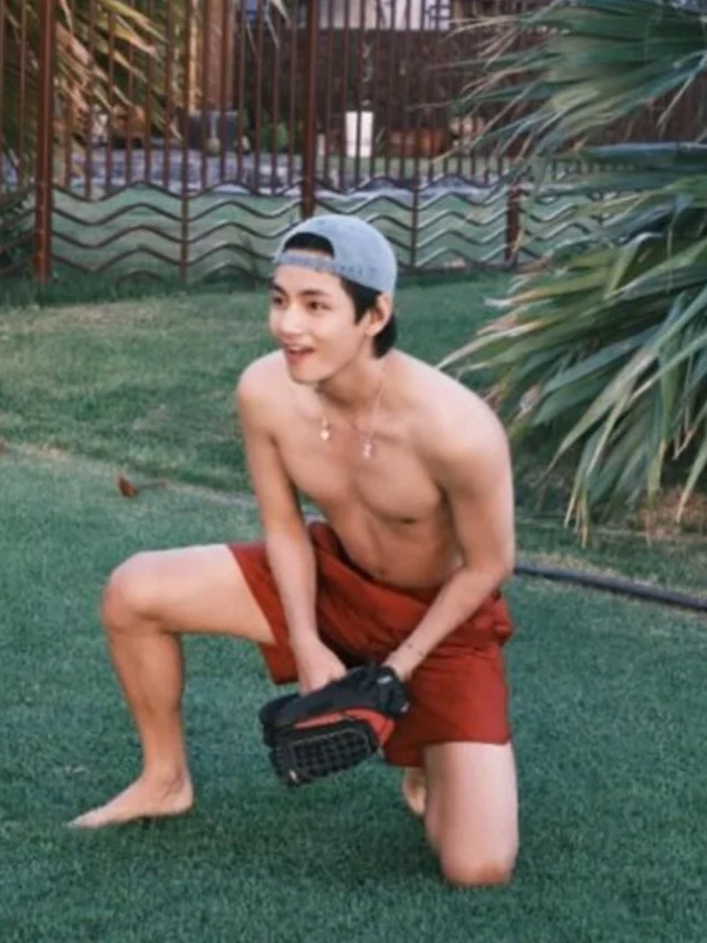 BTS V Shirtless pics (2)