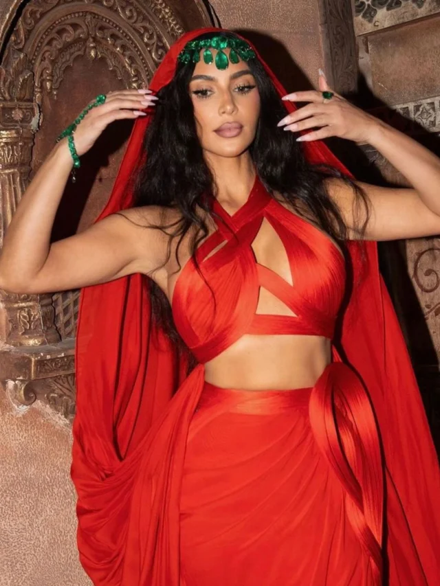 Kim Kardashian Ambani Wedding look (3)