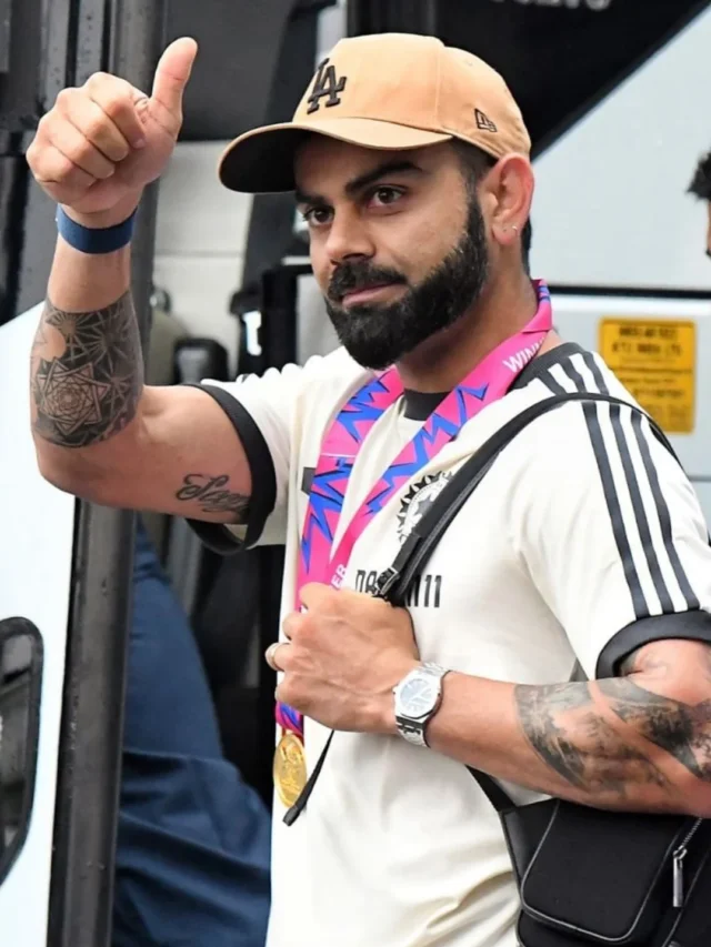 World Cup winning Indian team is back photos (3)