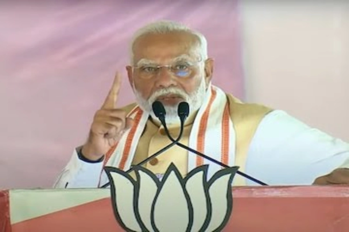 Maharashtra Assembly Election 2024: After Yogi Adityanath’s Batoge to kaotge, PM Modi Roars From Maharashtra, Says Ek Hai to Safe Hai, Slams Congress Over Divisive Politics