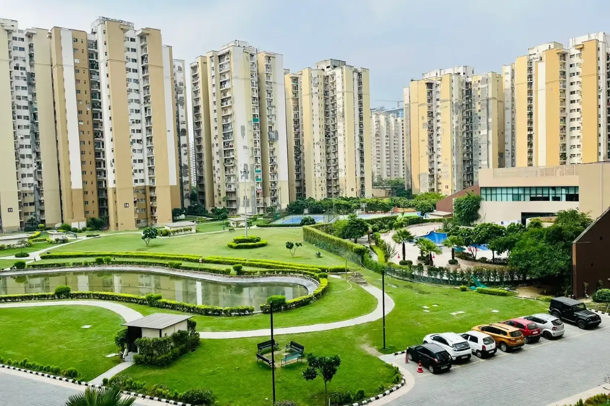 Noida Sector 137
